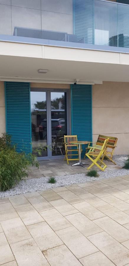 Uroczy Apartament Happy 01 Z Widokowym Tarasen Na Dachu - Tuz Przy Plazy !!! Niechorze Zewnętrze zdjęcie